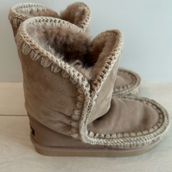 Mou Eskino 24 Sheepskin Suede Boots - Picture 3 of 9